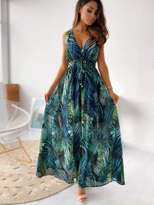 Trendy Summer Dress with Printed Design and Lace-Up Open Back