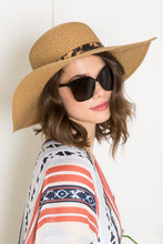 Load image into Gallery viewer, Justin Taylor Printed Belt Sunhat in Beige Trendsi