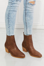 Load image into Gallery viewer, MMShoes Love the Journey Stacked Heel Chelsea Boot in Chestnut Trendsi